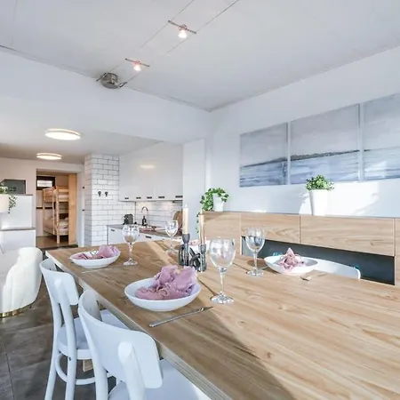 Modern 2 Bedroom With Lateral Sea View And Spacious Terras Ostenda